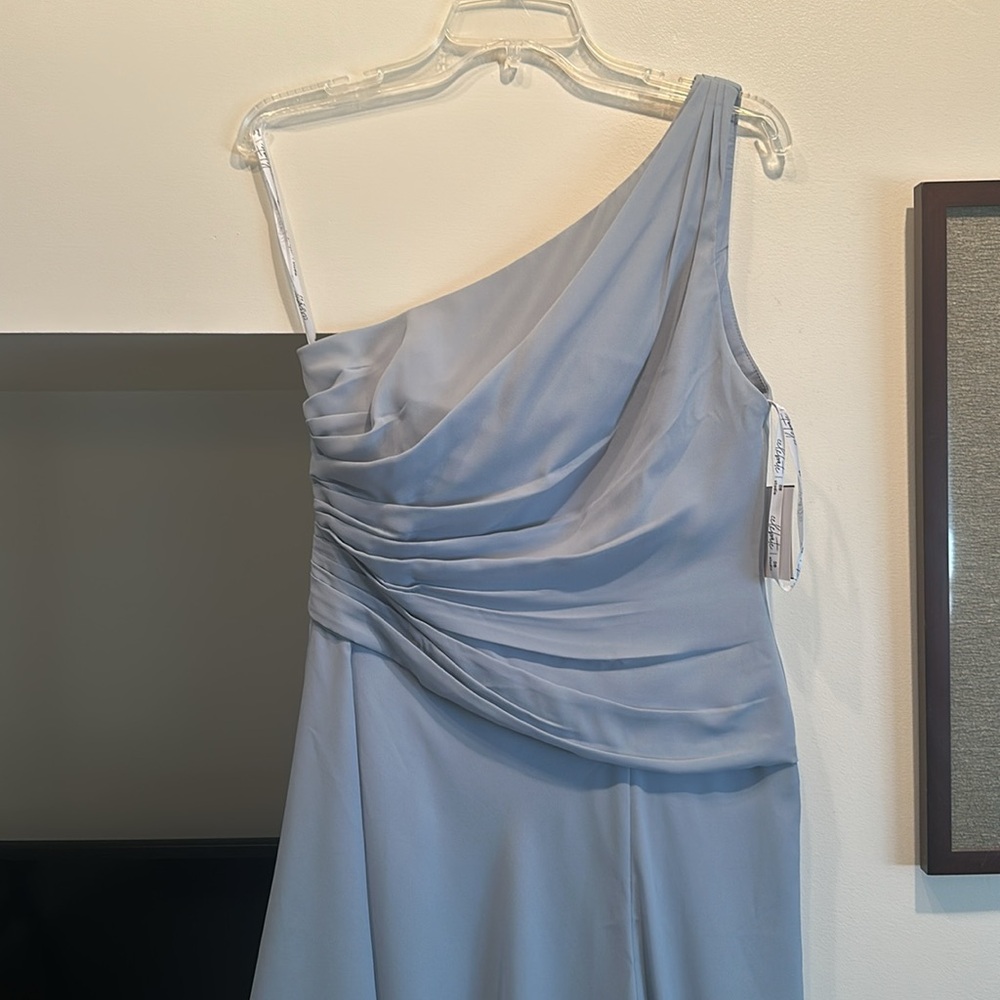 Bridesmaid’s dress by DB Studios dusty blue size 6.  31132020. NWT
